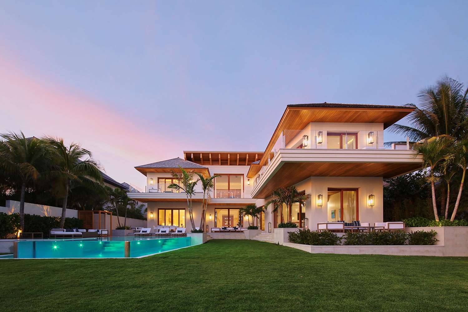 Extravagant home with pool